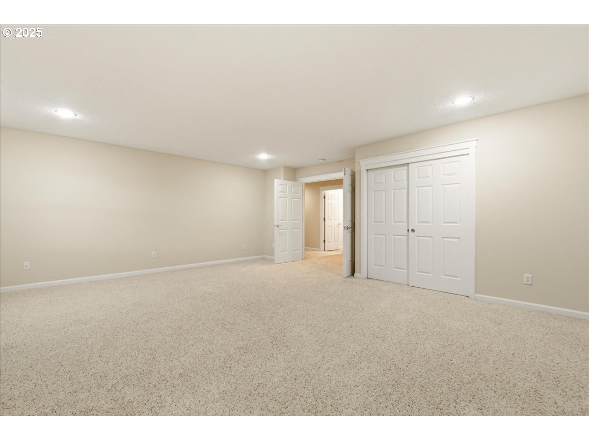 305 Northwest 152nd Street Vancouver, WA 98685 - Photo 39 of 47 Bonus Room