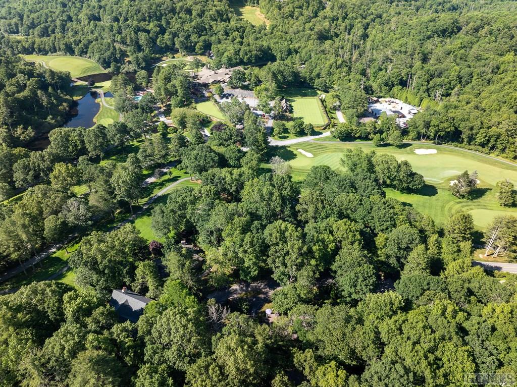 82 Azalea Road Highlands, NC 28741 - Photo 35 of 39 Gallery Image 35