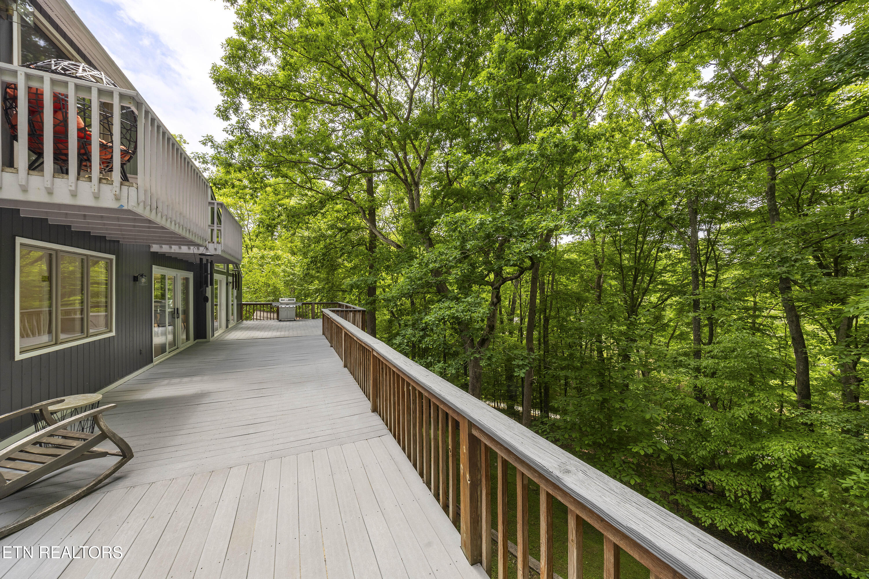 2611 Shore Line Road Knoxville, TN 37932 - Photo 16 of 47 Deck Access