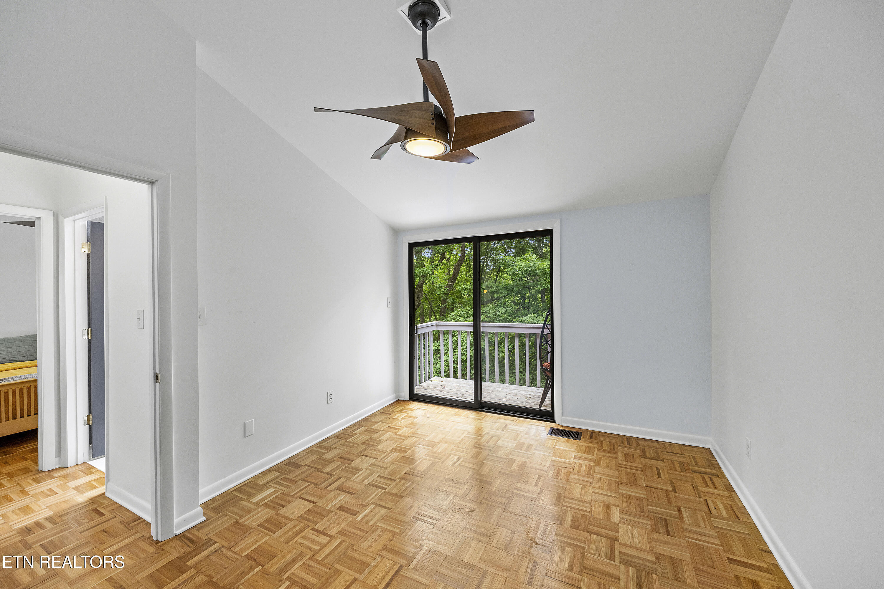 2611 Shore Line Road Knoxville, TN 37932 - Photo 26 of 47 Bedroom 2