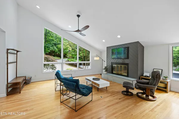 $1,250,000 | 2611 Shore Line Road, Knoxville, TN 37932