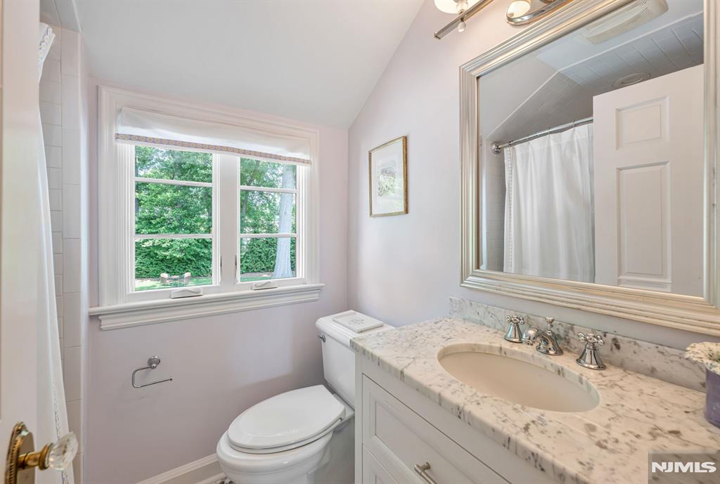 101 Ardmore Road Ho-Ho-Kus, NJ 07423 - Photo 24 of 35
