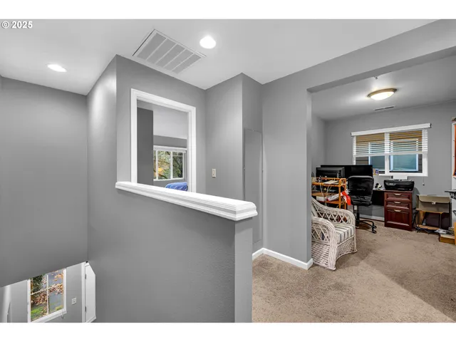 $399,900 | 308 Northeast Newhouse Road, Vancouver, WA 98663