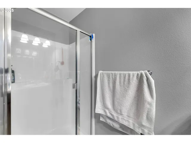 $399,900 | 308 Northeast Newhouse Road, Vancouver, WA 98663