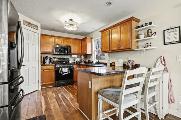 $435,000 | 69739 Roy Drive, Edwardsburg, MI 49112