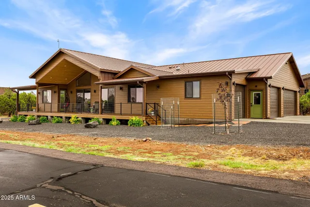 a view of a storage & utility room