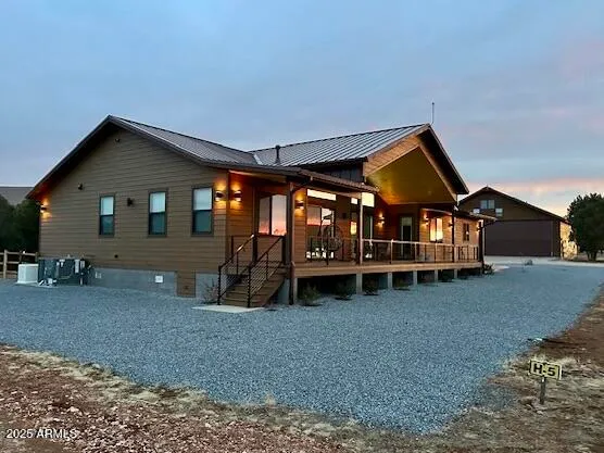 a view of entryway and hall