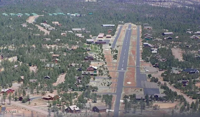 $1,395,000 | 2344 Hellcat Circle, Overgaard, AZ 85933