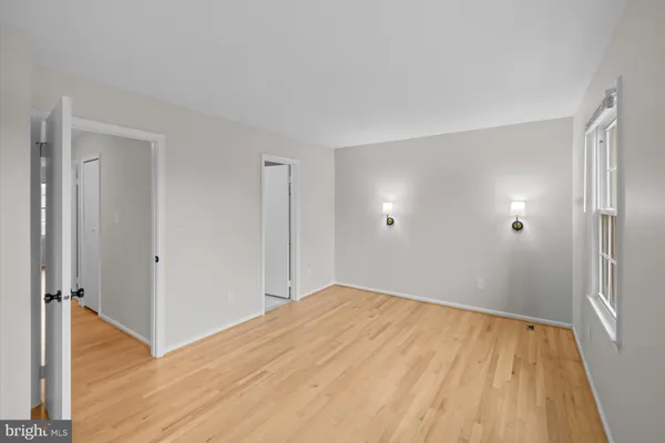 $3,400 | 8640 Dellway Lane, Vienna, VA 22180