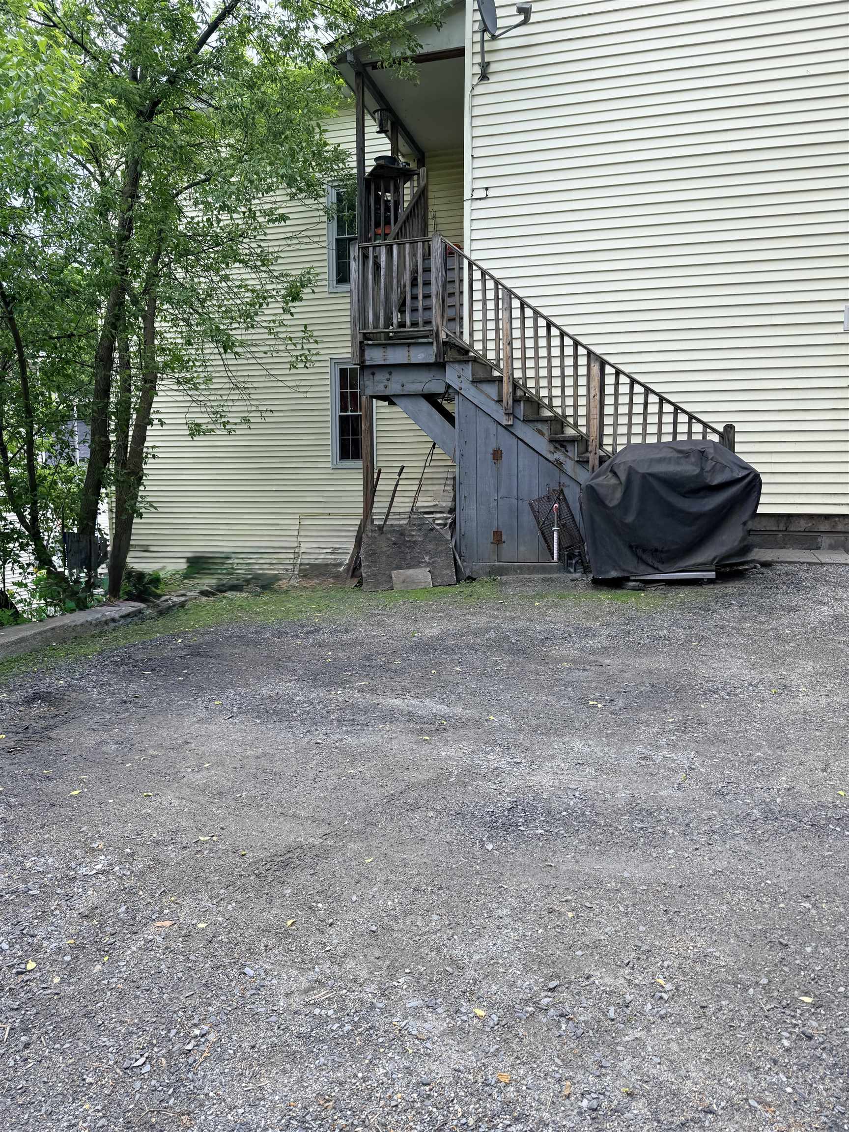 8 Mount Street Barre, VT 05641 - Photo 4 of 10