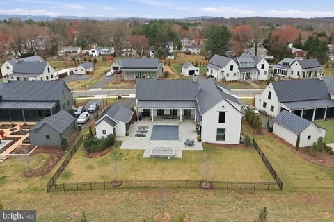$3,850,000 | 604 Martingale Ridge Drive, Middleburg, VA 20117