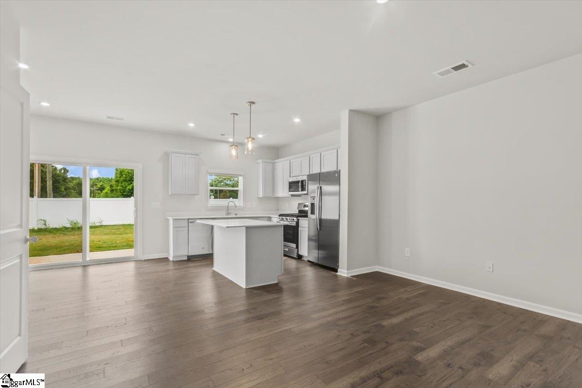 181 Randwick Lane Greer, SC 29651 - Photo 3 of 38