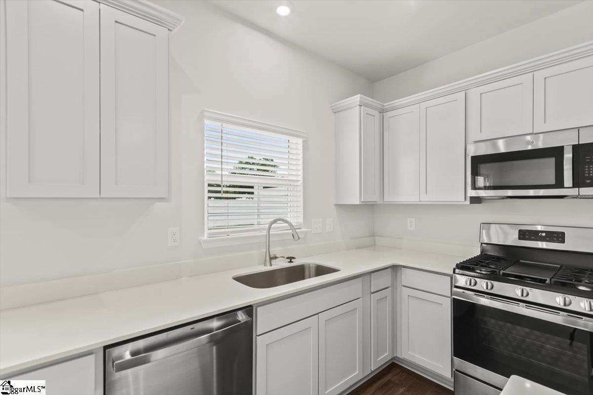 181 Randwick Lane Greer, SC 29651 - Photo 10 of 38