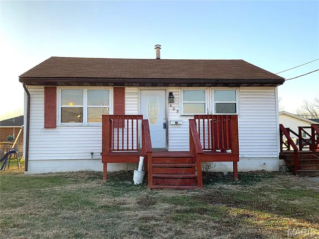 $67,000 | 405 Niagara Street, East Alton, IL 62024