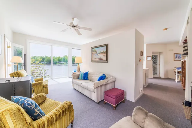 $590,000 | 15657 Lakeview Drive, Buchanan, MI 49107