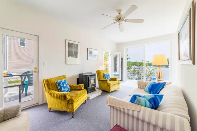 $590,000 | 15657 Lakeview Drive, Buchanan, MI 49107