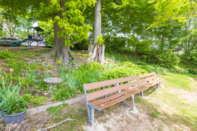 $590,000 | 15657 Lakeview Drive, Buchanan, MI 49107