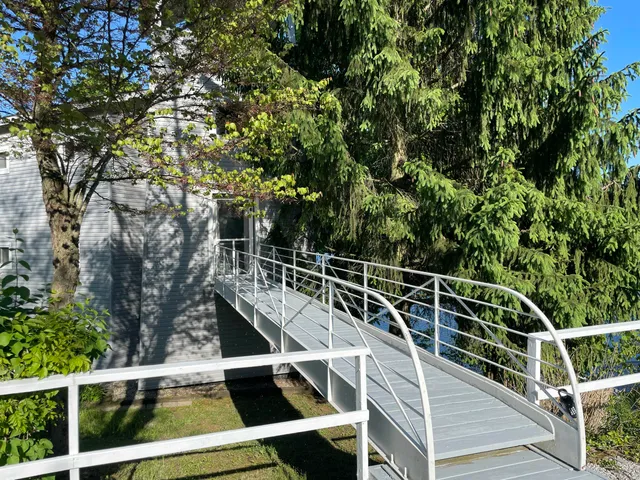 $590,000 | 15657 Lakeview Drive, Buchanan, MI 49107