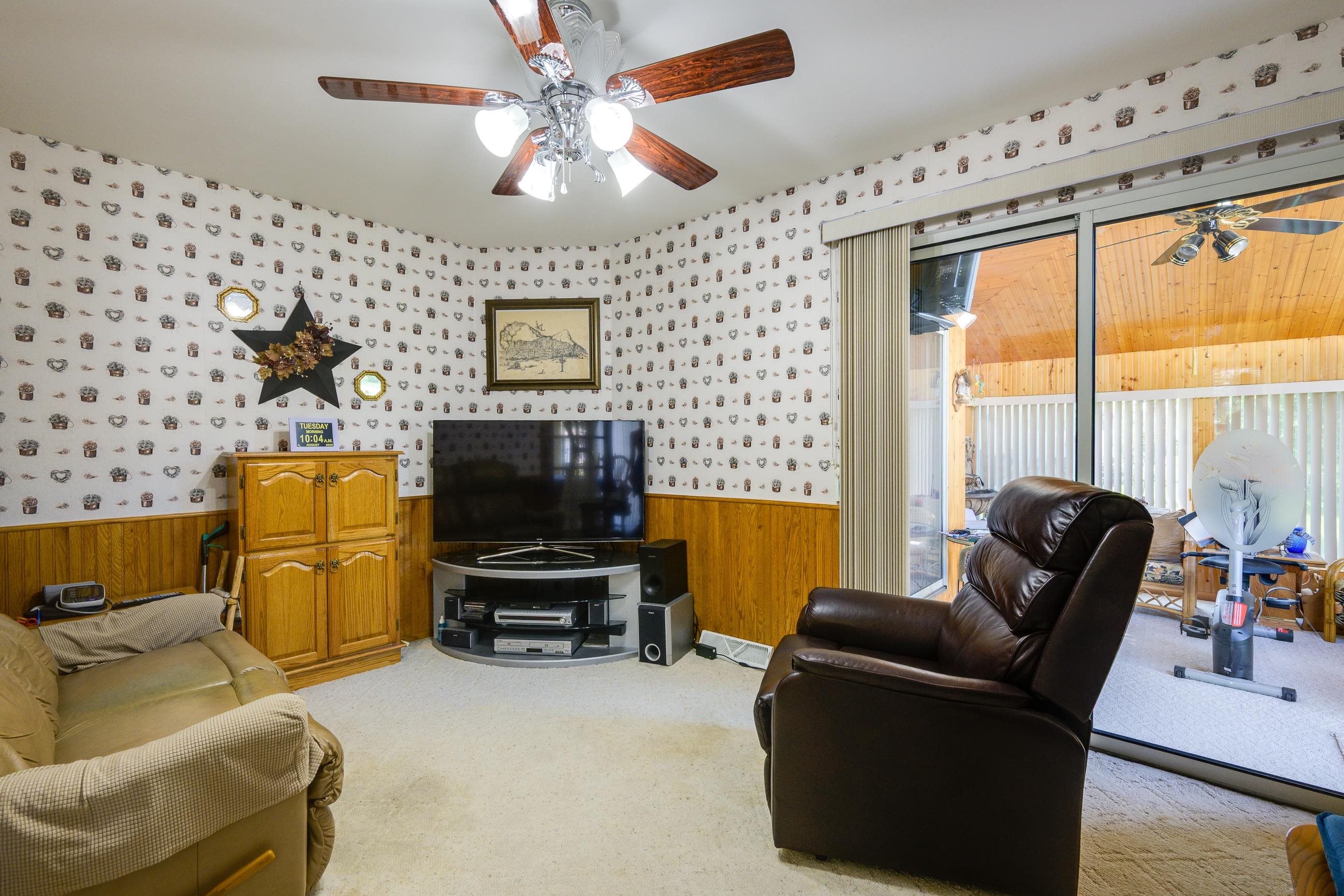 396 Robinson Road Oregon, WI 53575 - Photo 16 of 55 Gallery Image 16