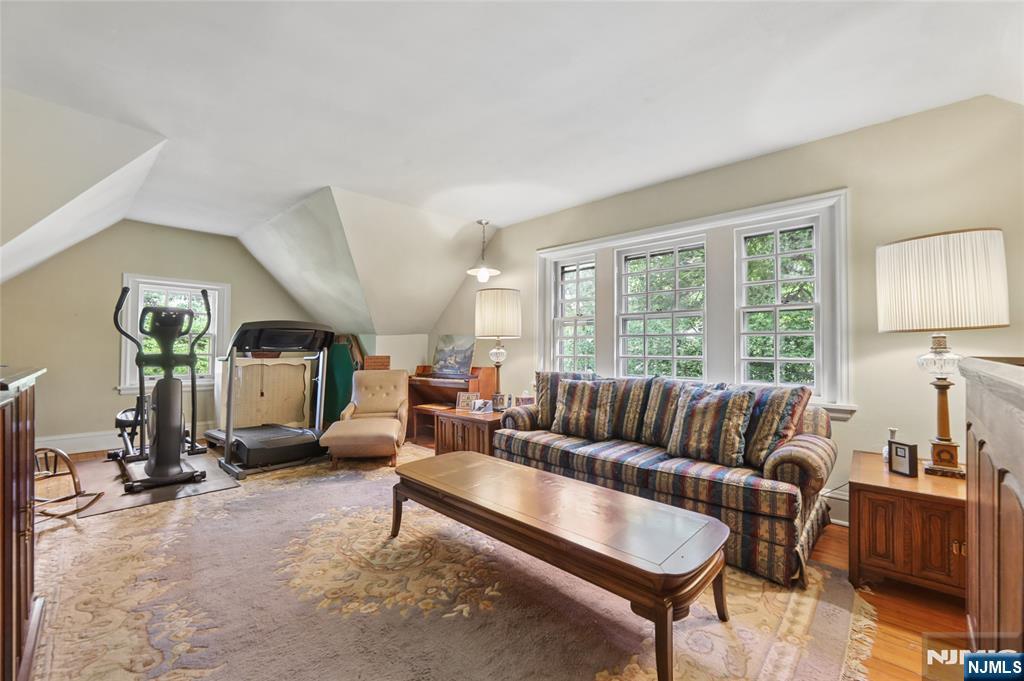 105 Rensselaer Road Essex Fells, NJ 07021 - Photo 31 of 50 Gallery Image 31