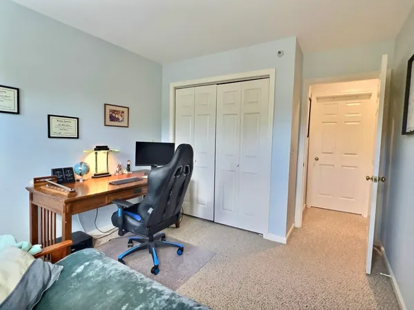$485,000 | 40 Wolf Road, Lebanon, NH 03766