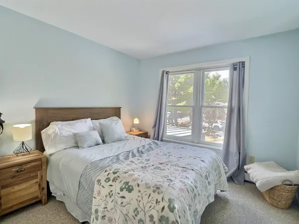 $485,000 | 40 Wolf Road, Lebanon, NH 03766
