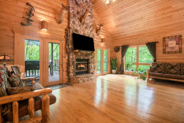 $750,000 | 50969 County Road 681, Lawrence, MI 49064