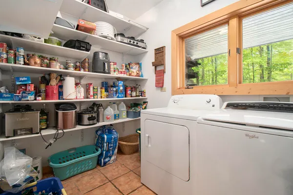 $750,000 | 50969 County Road 681, Lawrence, MI 49064