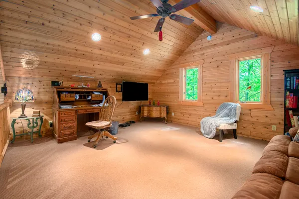 $750,000 | 50969 County Road 681, Lawrence, MI 49064