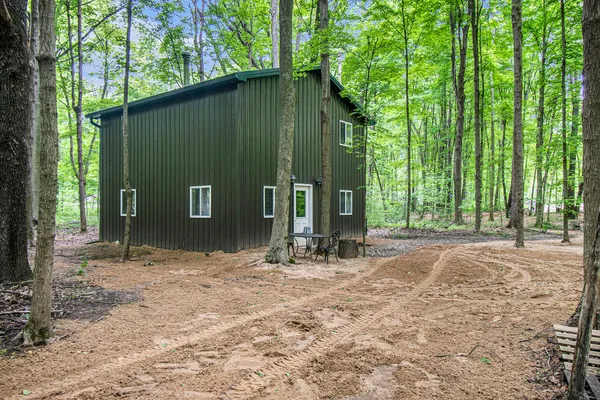 $750,000 | 50969 County Road 681, Lawrence, MI 49064