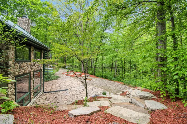 $750,000 | 50969 County Road 681, Lawrence, MI 49064