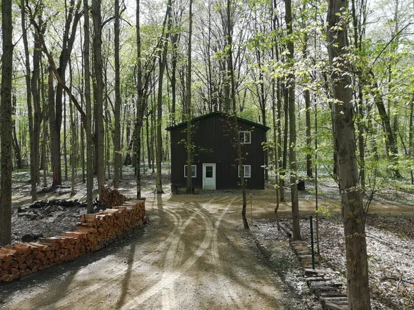 $750,000 | 50969 County Road 681, Lawrence, MI 49064