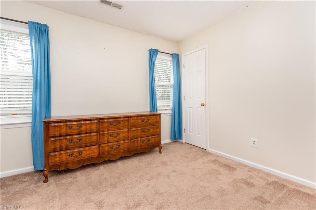 3254 Timberwolf Avenue High Point, NC 27265 - Photo 25 of 29 Bedroom