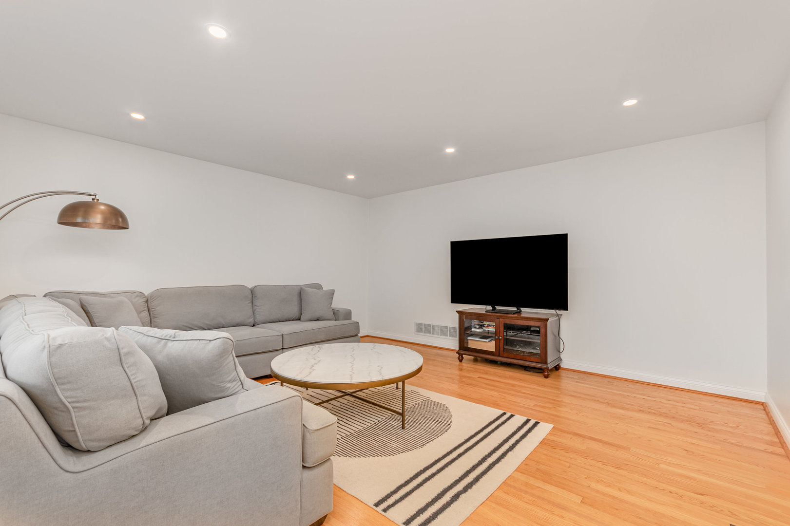 1106 Langley Circle Naperville, IL 60563 - Photo 4 of 29