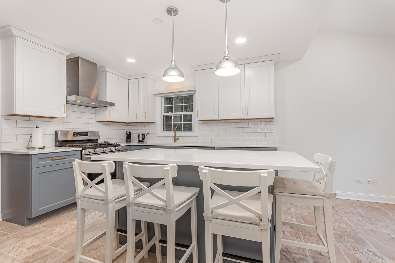 1106 Langley Circle Naperville, IL 60563 - Photo 7 of 29