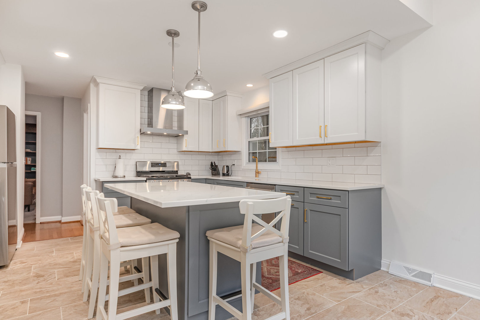 1106 Langley Circle Naperville, IL 60563 - Photo 8 of 29