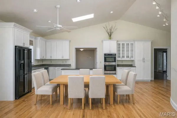 $1,480,000 | 77 Aberdeen Place, Clayton, MO 63105