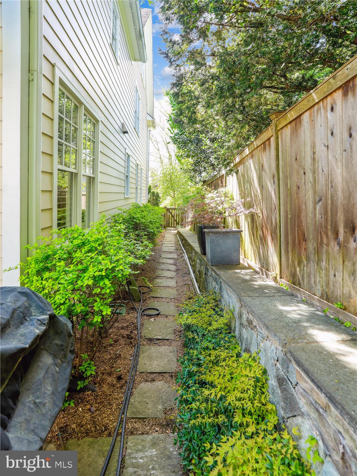 5601 Broad Branch Road Northwest Washington, DC 20015 - Photo 13 of 16