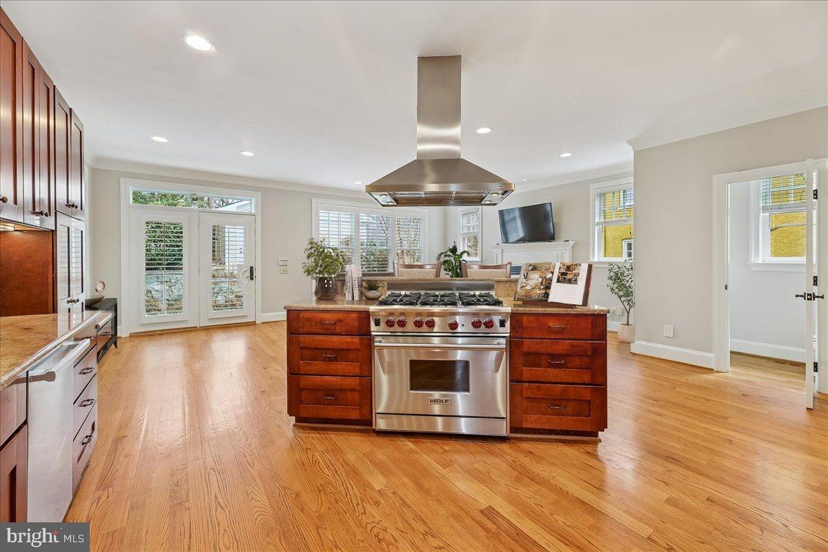 5601 Broad Branch Road Northwest Washington, DC 20015 - Photo 24 of 56 Kitchen