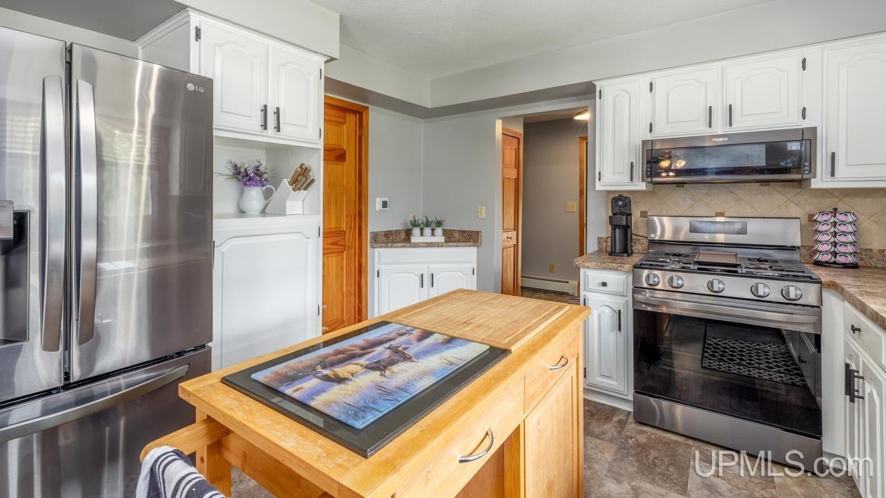 1622 Truax 24th Road Cornell, MI 49818 - Photo 5 of 33 Gallery Image 5