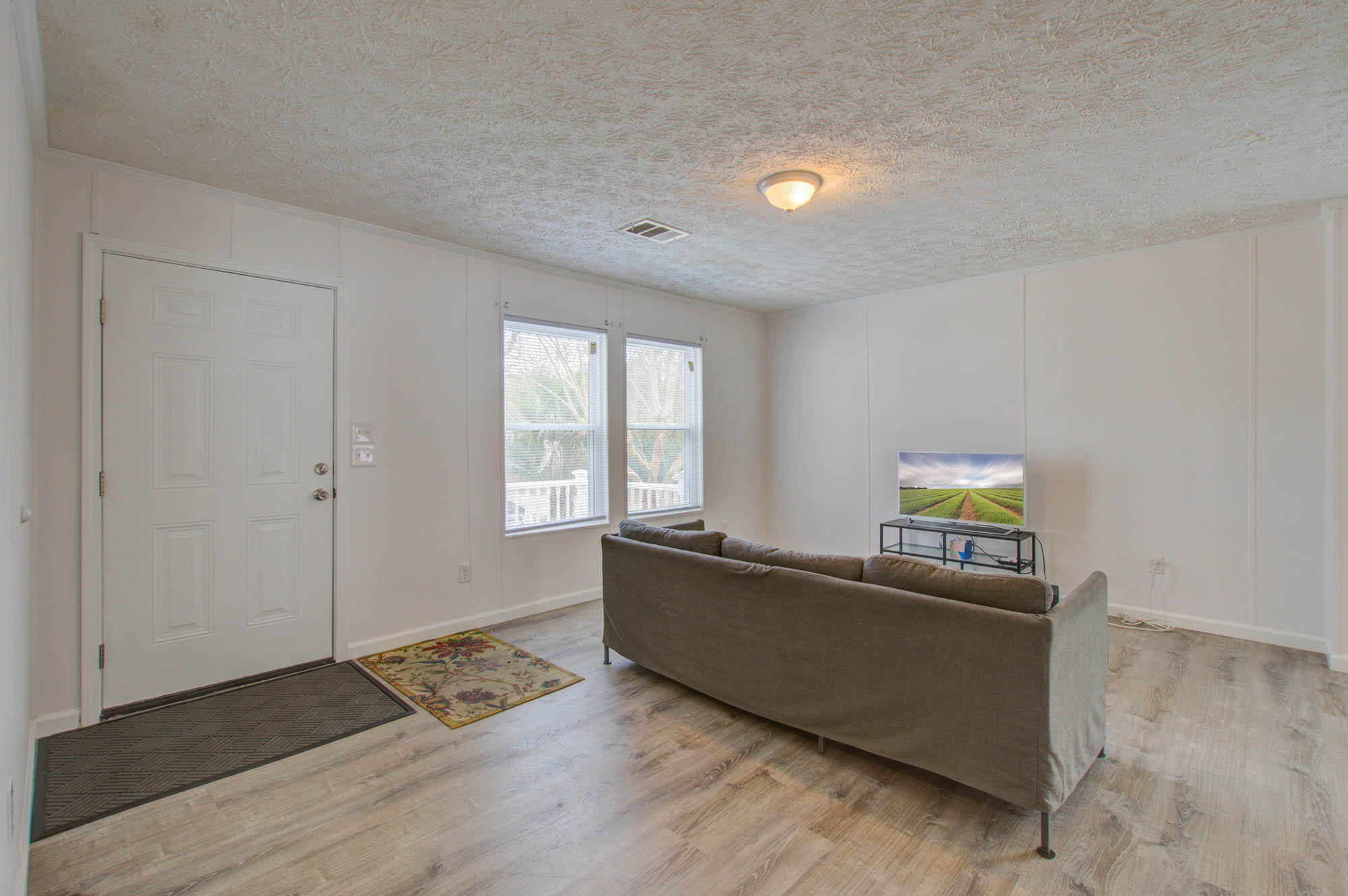 993 A Rochelle Avenue Charleston, SC 29407 - Photo 3 of 20 993 Rochelle - CalSIglerPhotography (8)