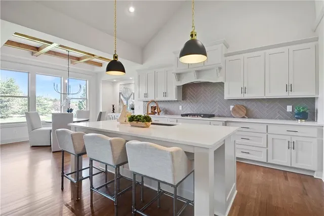 $830,000 | 14500 Meadow Lane, Leawood, KS 66224