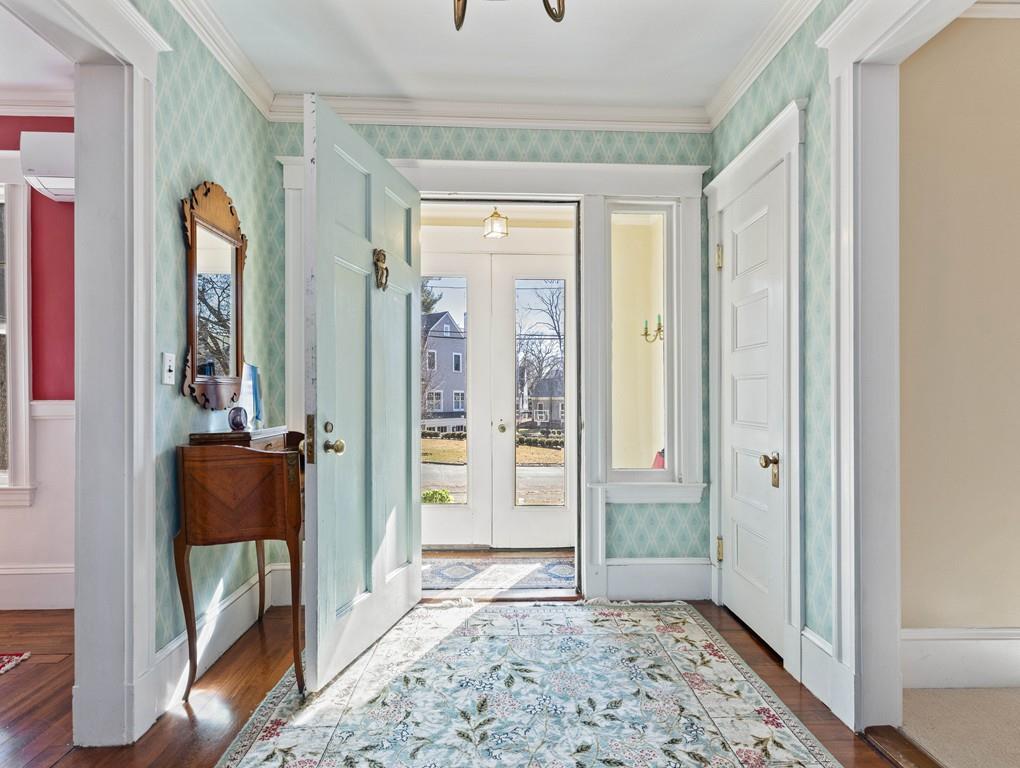 22 Cushing Road Wellesley, MA 02481 - Photo 11 of 28