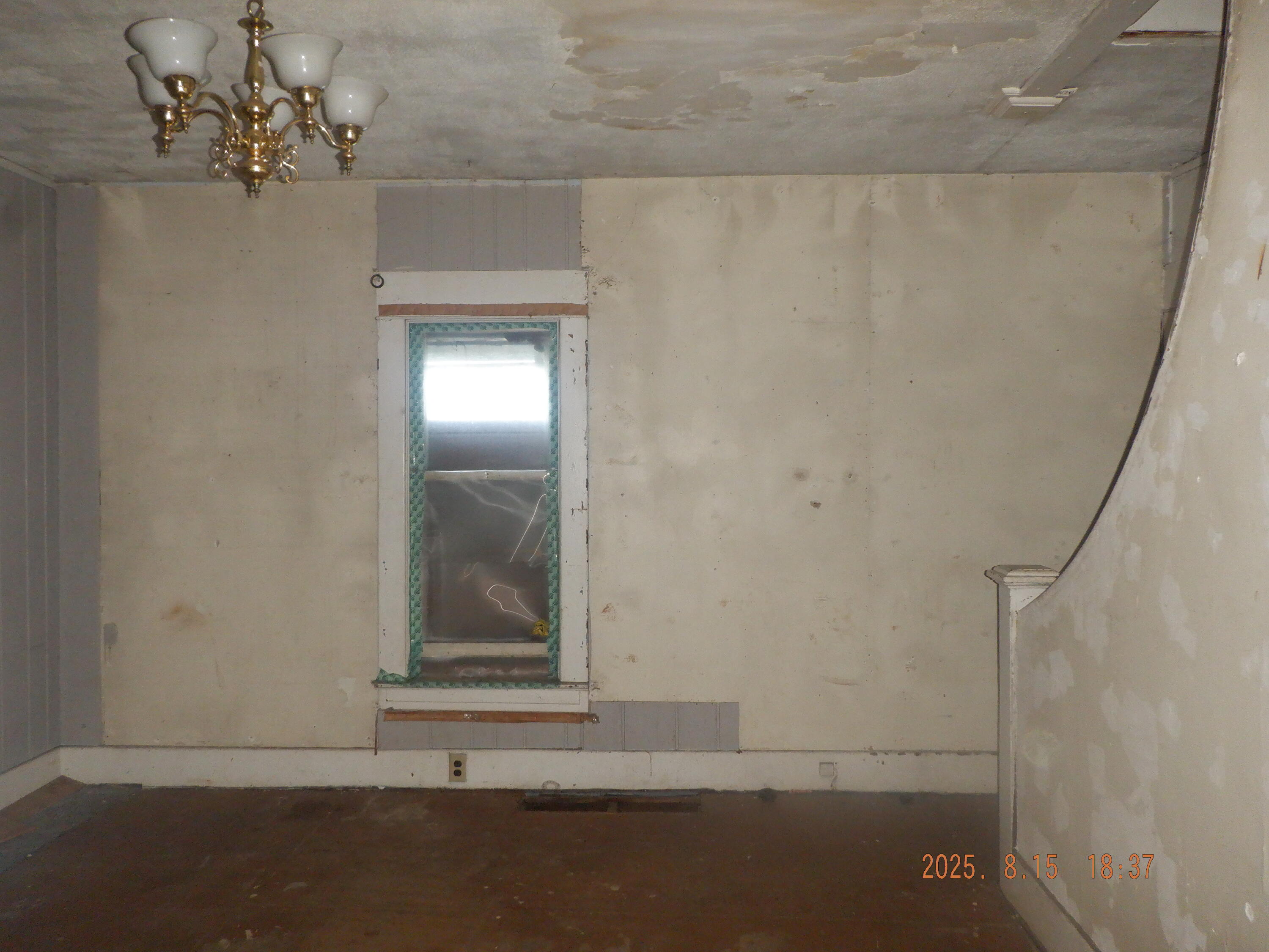 124 Middle Street Three Rivers, MI 49093 - Photo 4 of 20 DSCF0613