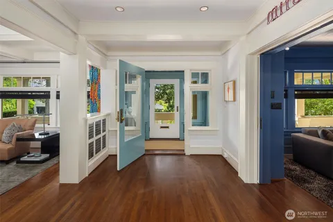 $8,800,000 | 1642 Federal Avenue East, Seattle, WA 98102