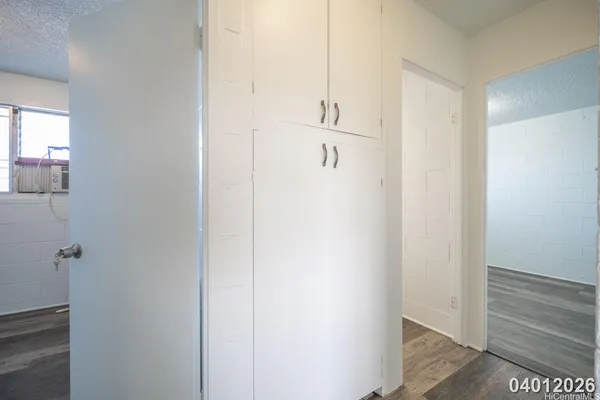 $2,000 | 617 McNeill Street, Unit 302, Honolulu, HI 96817