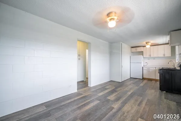 $2,000 | 617 McNeill Street, Unit 302, Honolulu, HI 96817