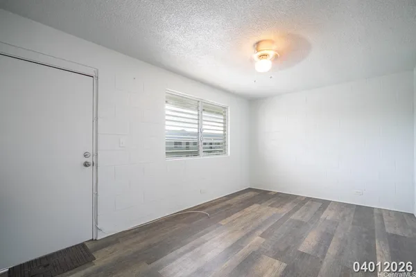 $2,000 | 617 McNeill Street, Unit 302, Honolulu, HI 96817