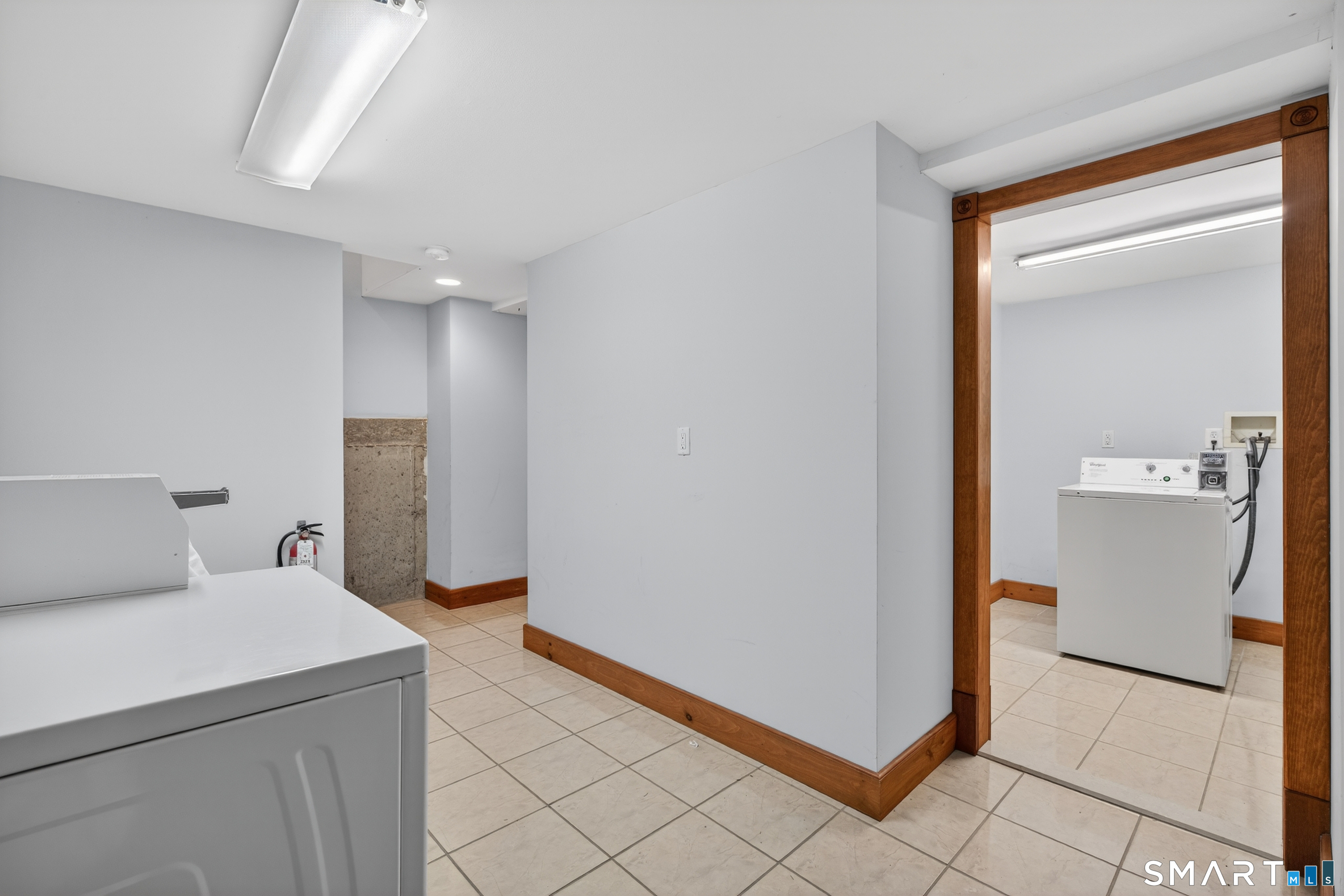 245 Edwards Street, Unit 2R New Haven, CT 06511 - Photo 15 of 16