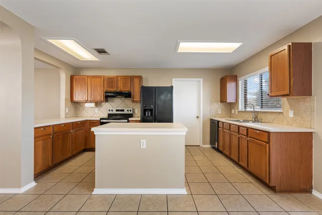 $1,775 | 1103 Deerhound Place, Round Rock, TX 78664